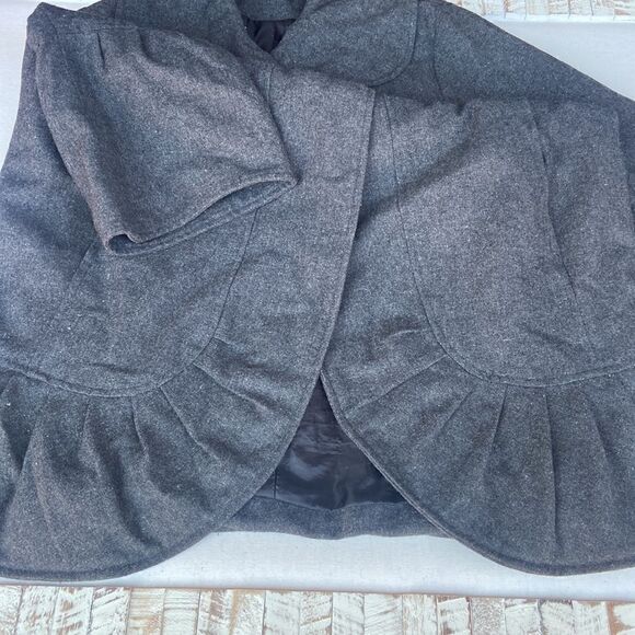 Luii Wool Blend Gray Ruffled Jacket Ladies Medium - Picture 5 of 6